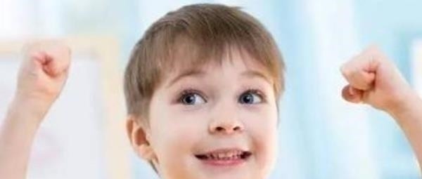 宝妈|宝宝有这4种表现,宝妈就偷着乐吧,说明身高已经开始猛长了!