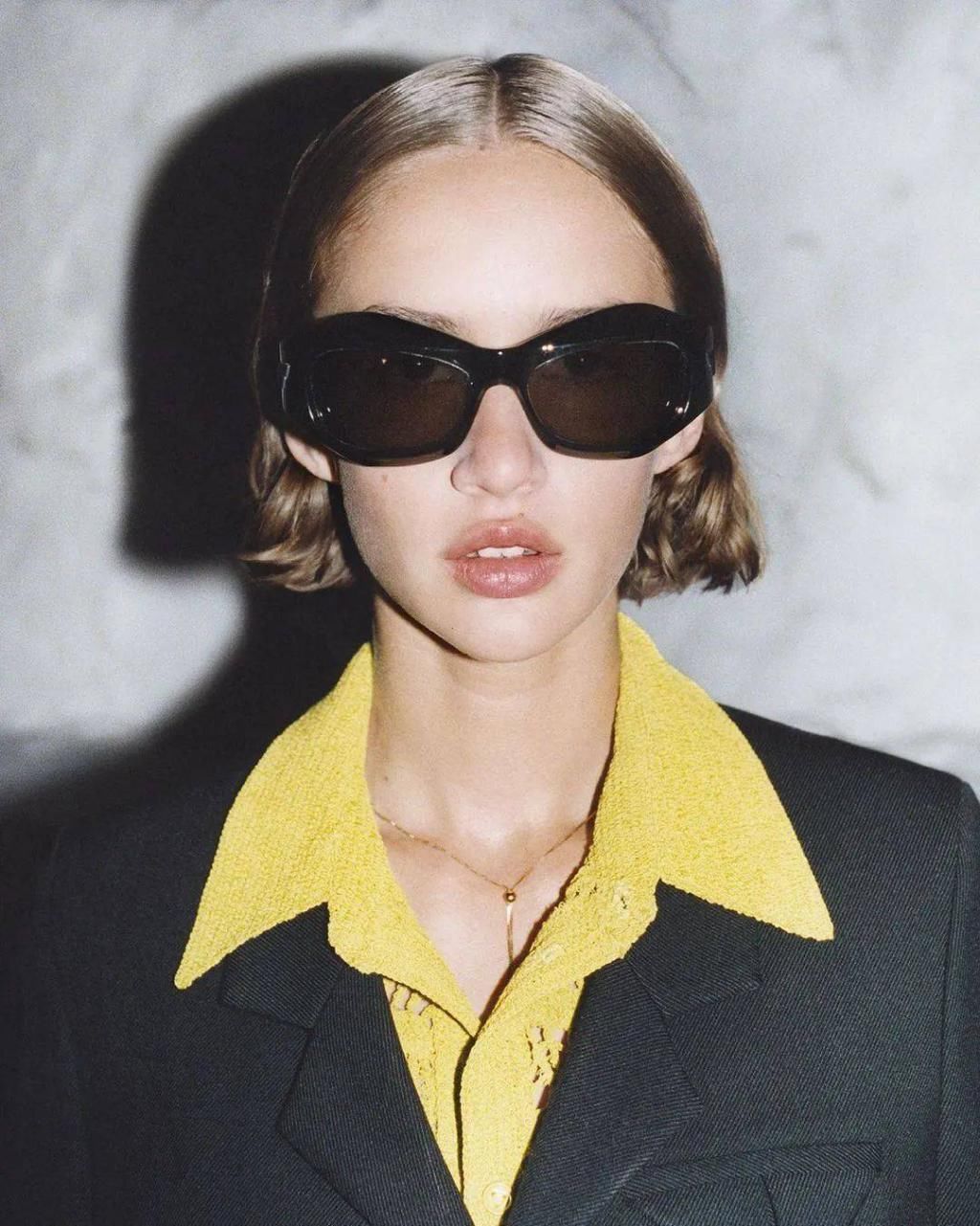 明年的流行色居然是它,这篇全是搭配灵感!