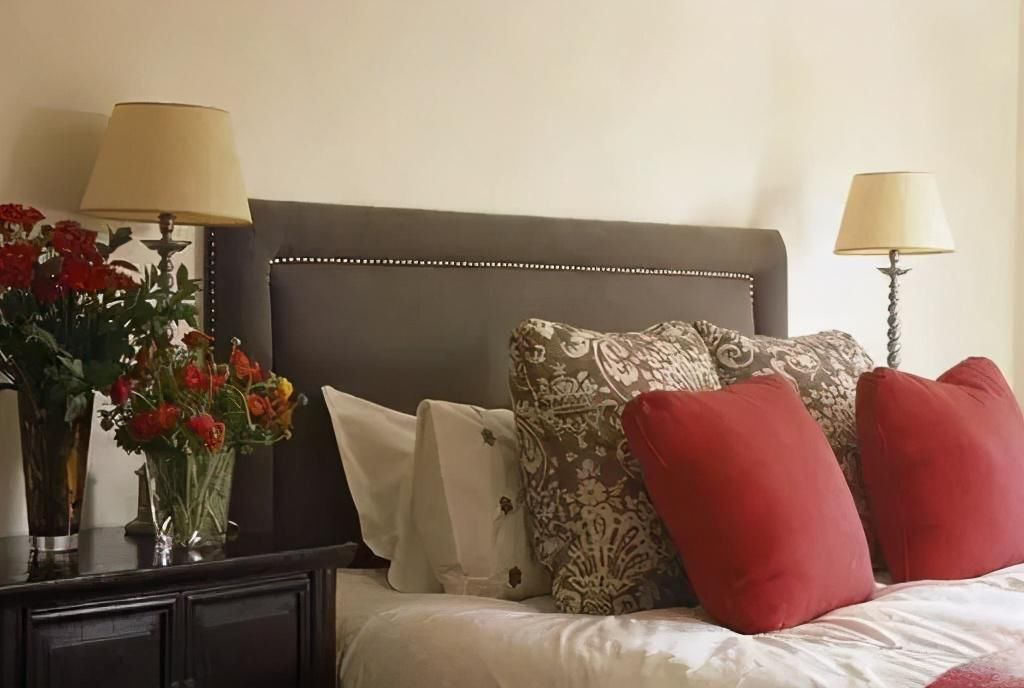 平板|床头这3样东西,正在“偷偷”影响孩子发育,多数家庭都忽视了