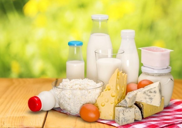 骨骼|43岁女子,每天喝牛奶治疗骨质疏松症,结果如何值得借鉴吗