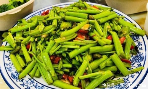 浪费|这蔬菜我只吃梗不吃叶!多数人觉得浪费,却不知梗比叶要好吃太多