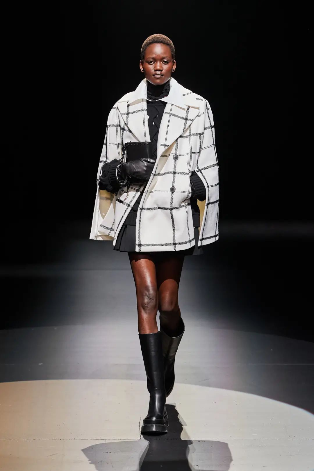 重塑浪漫根基 Valentino的解读不止一种