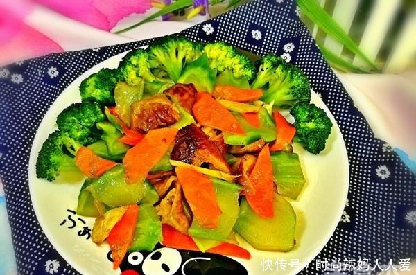 猪身上这部位存有细菌,医生从来不吃,劝你再想吃也要忍住