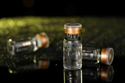 医美业炸锅！玻尿酸饮料都来了，7.5元/瓶，号称喝了可以美肤，你会买吗？