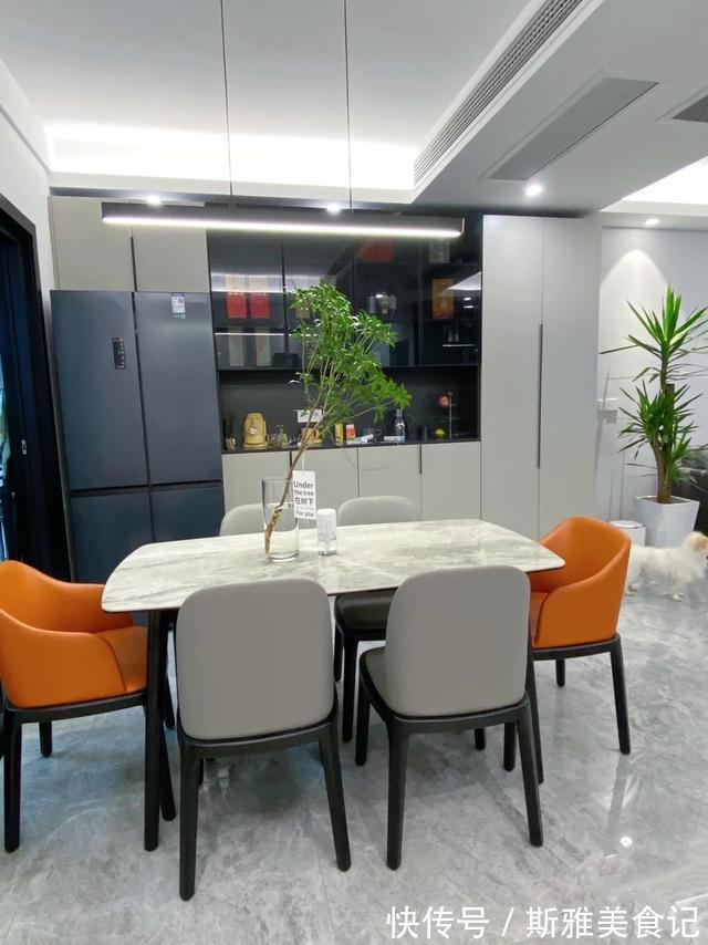 客厅|看到她家,才知道什么叫简约大方,漂亮有格调,是被人羡慕的样子