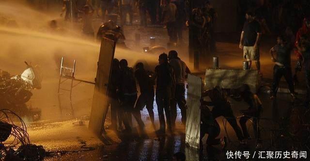 间谍|“间谍与叛徒”麦金特耶评论-关于冷战超级间谍的令人震惊的故事！