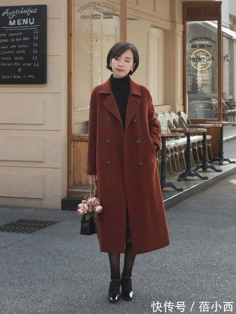搭配 奔三奔四的女人,建议多穿“这4种颜色的大衣”,高级感扑面而来