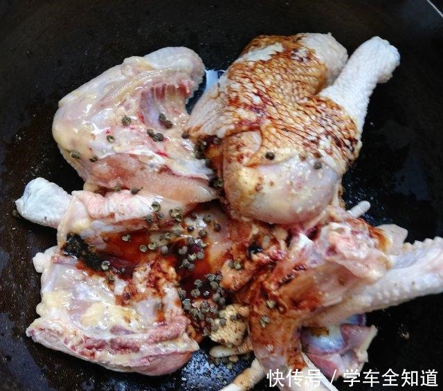 电饭锅焗鸡，肉嫩多汁，做法简单！