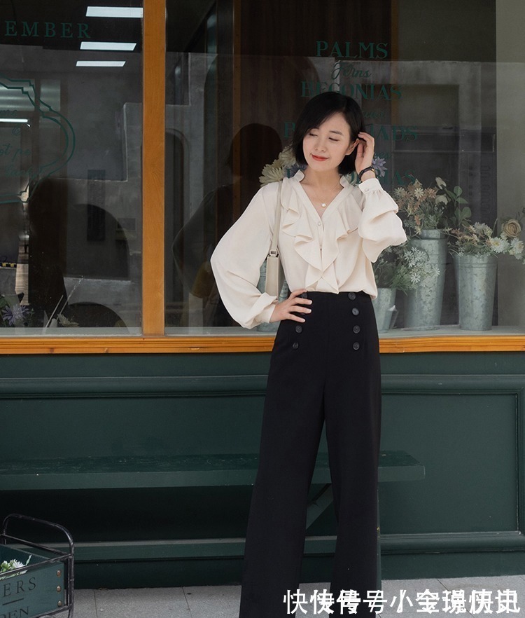 衬衫 初秋只需这3件单品就够了:针织衫、半身裙、衬衫,打造高级感