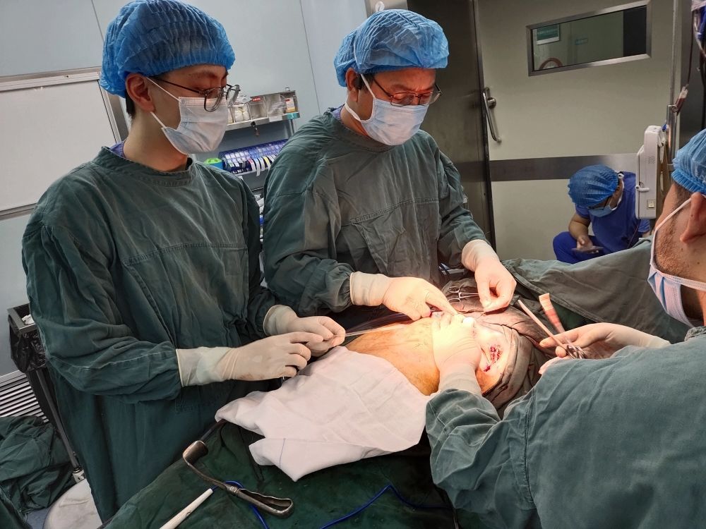 保乳|重医二院·聚焦前沿｜第41期 乳腺癌还在“一切了之”？保乳与保命不再两难