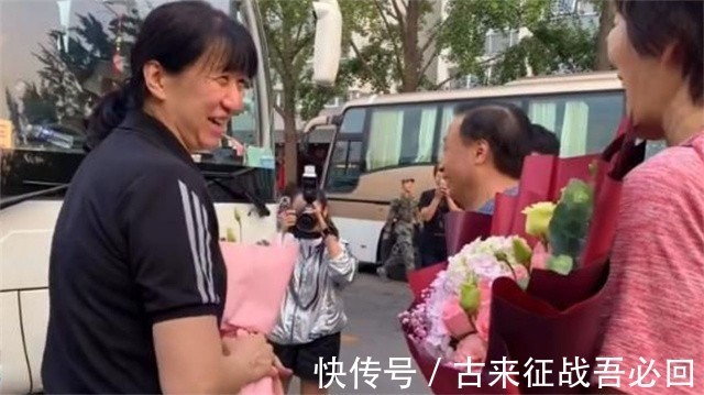 女排|女排元老33岁结婚,婚后一个月与丈夫分居,回家儿子已不认识