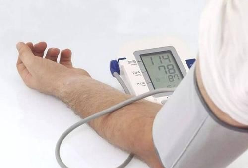 高血压|怎样量血压才准确?专家辟谣:很多人把血压14090以上当成高血压
