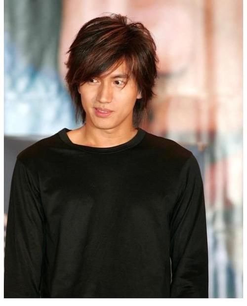 知名度|《披哥》个人喜爱度关键在知名度,逆袭靠实力,综艺感也能加分