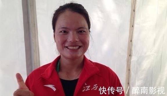 为国争光|恭喜！奥运冠军徐诗晓获赠一房一车，坐50万车里笑得嘴巴都合不上