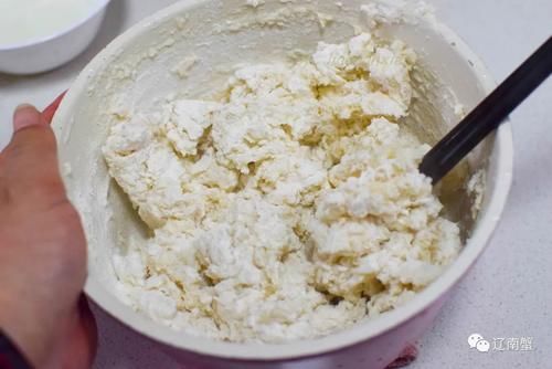 做韭菜盒子，鸡蛋千万别炒，这样做好鲜啊