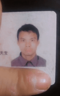 |搞笑GIF:看把人都喷成什么样子了,亲妈都认不出来了