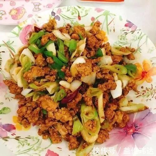 冰糖|吃饭没胃口？来8款一上桌就后悔米饭做少了的下饭菜！