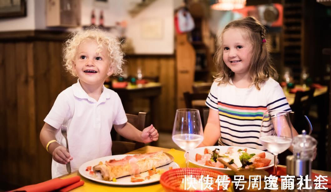 西红杮|带孩子千万不能这么节省,特别是这2个方面,要给孩子更好的成长