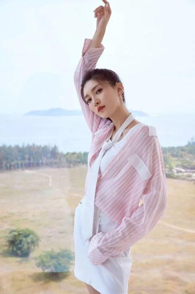 2021秋冬最流行的色彩搭配