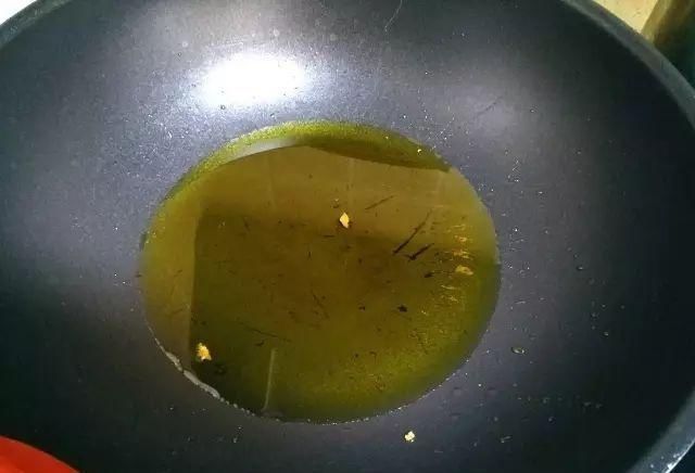 辣子鸡|辣子鸡最好吃的做法,大厨教你在家做出来,越吃越上瘾收藏了