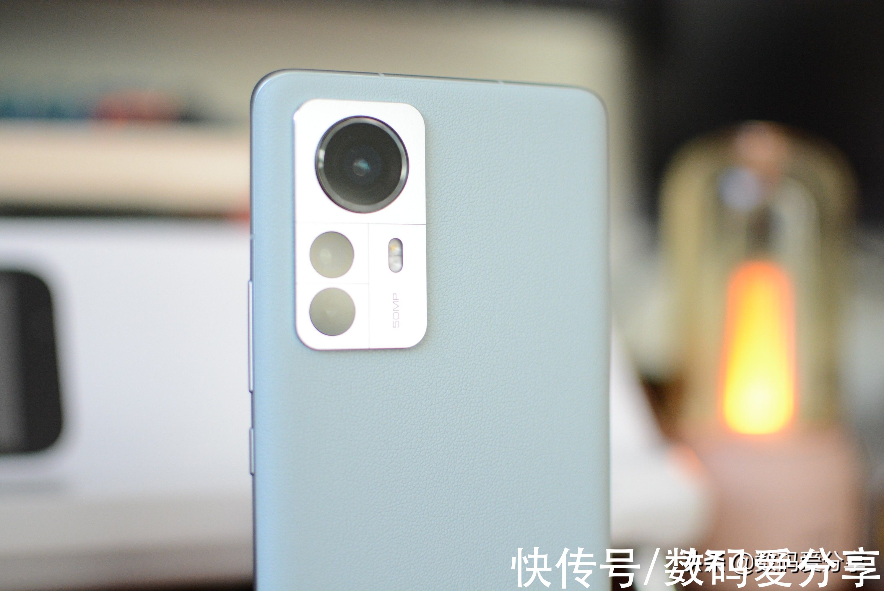moto|小米12开箱上手：手感绝绝子，硬件几乎拉满，闭着眼睛买就对了