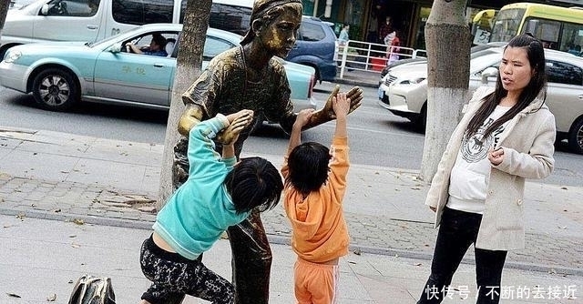 孩子|“把手放下,给我下来!”被我吓哭的熊孩子,背后注定有个熊家长