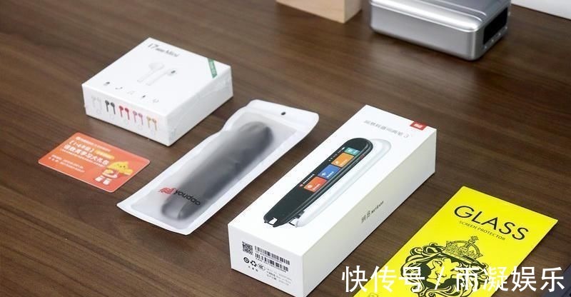 古诗词|小笔一挥,英文译听学都不遭罪!网易有道词典笔3体验