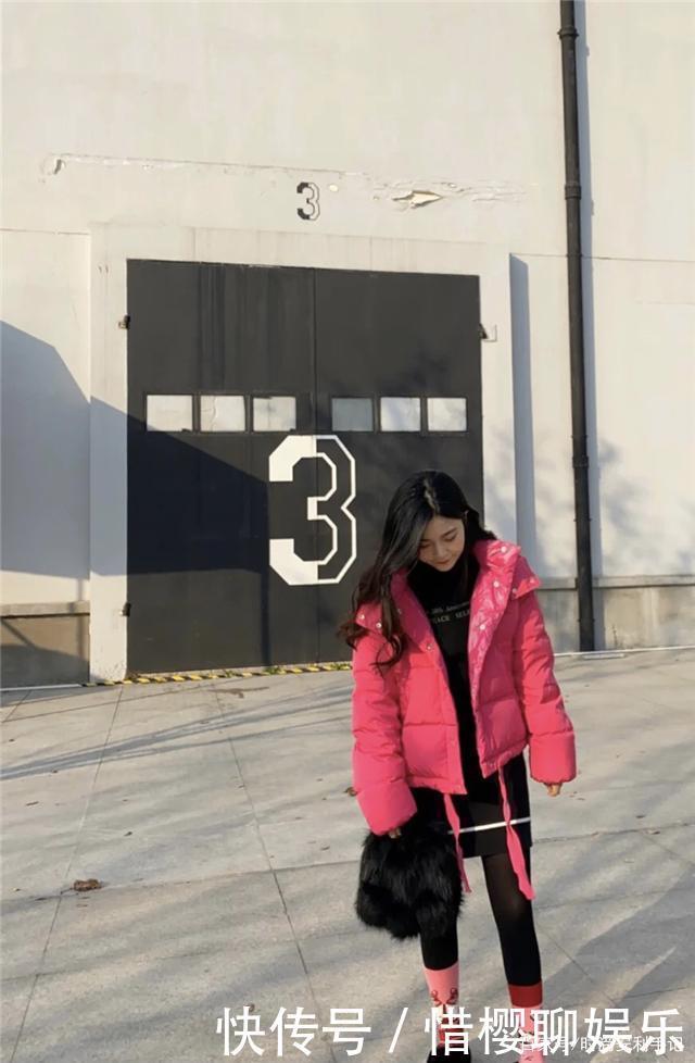 穿羽绒服时，挑对颜色是关键，建议多穿这几种“流行色”，特好看