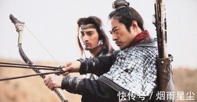 名将领#水浒当中的卢俊义,被大辽四位王子围攻,不仅没受伤,还反杀一个!