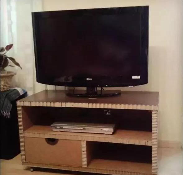 瓦楞纸|家里厚纸箱,以后统统留下来,一通粘贴,竟然连家具都不用买了