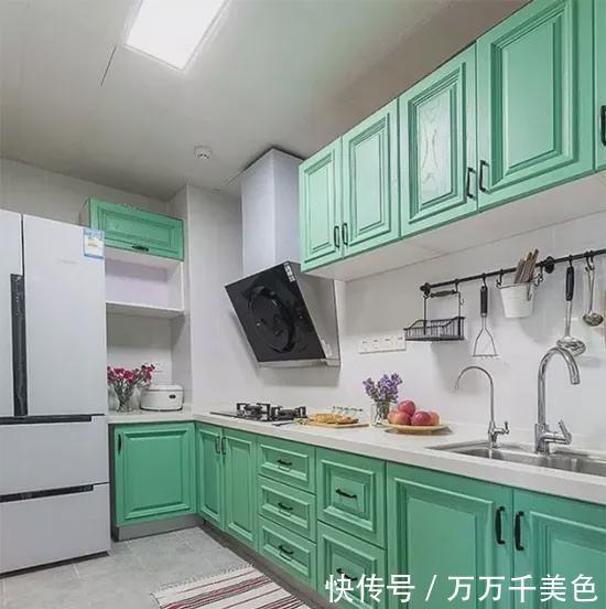 装修|家里装修真没必要吊顶,学她家这么装,简洁大方还特别温馨!