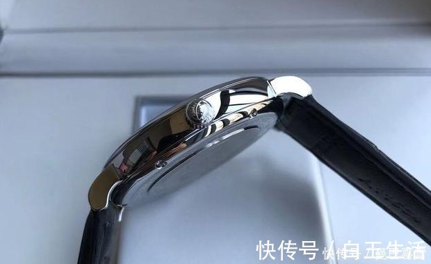 手表 万国风度,披荆斩棘,正在职场中的你需要拥有这样一款手表