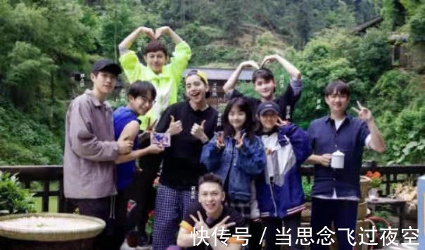 黄雅莉|《向往的生活》为何邀请张子枫做常驻嘉宾呢导演坦言是被迫的