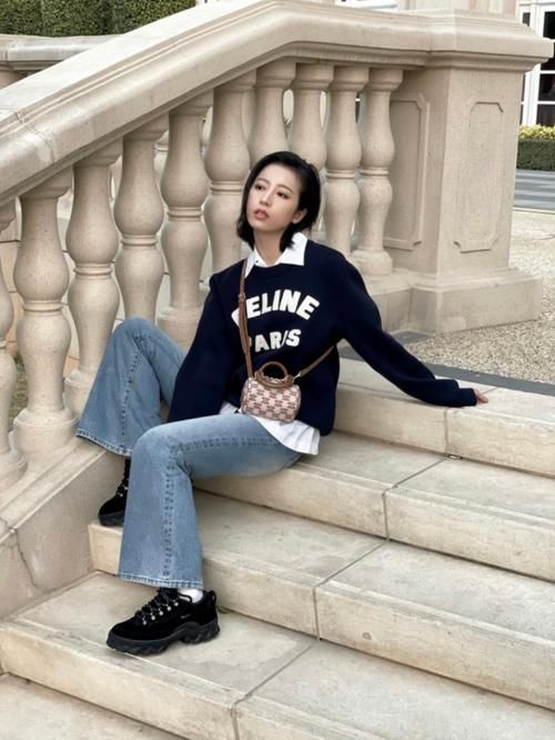 毛衣怎么穿才不显“平庸”?教你这四个搭配公式,既时髦又实用