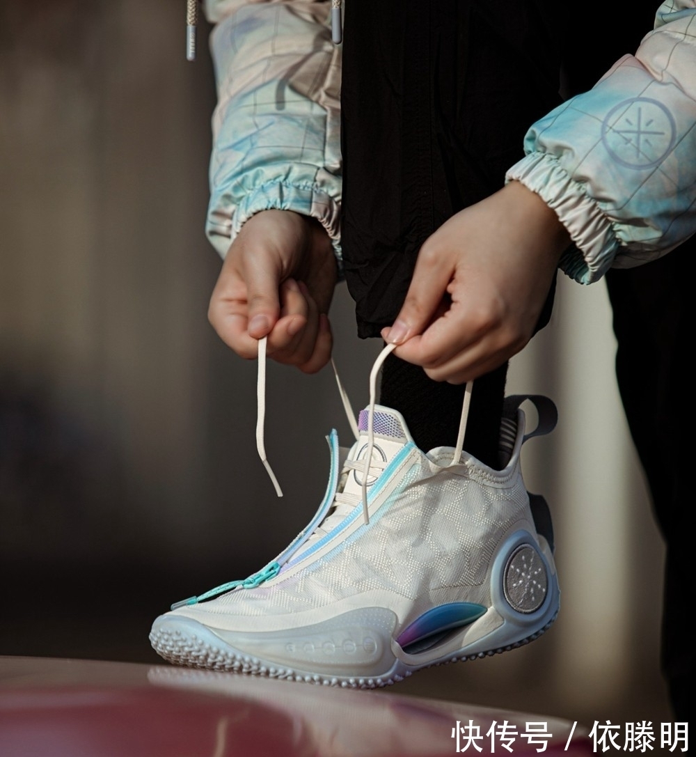 原价 这月买鞋花了 2W 多!一双 Nike 血亏!但有个市价翻 5 倍!