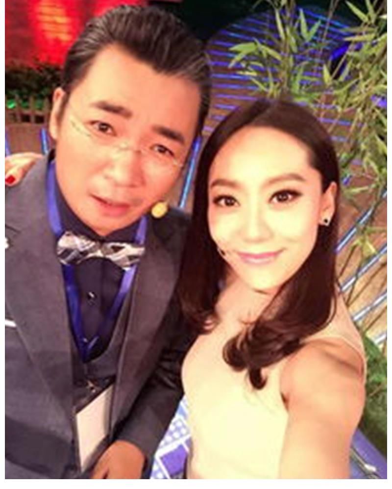 漂亮|高博漂亮的老婆曝光，他没能成央视一哥，在生活中却是妥妥的一哥