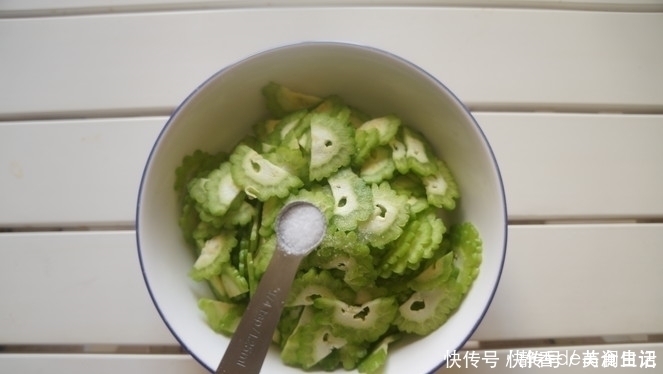 入睡难,睡眠浅,隔天一次吃这菜,养心安神,一觉睡到天亮