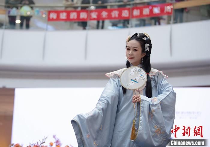 汉服|汉服“出圈”：于传统文化中发现美