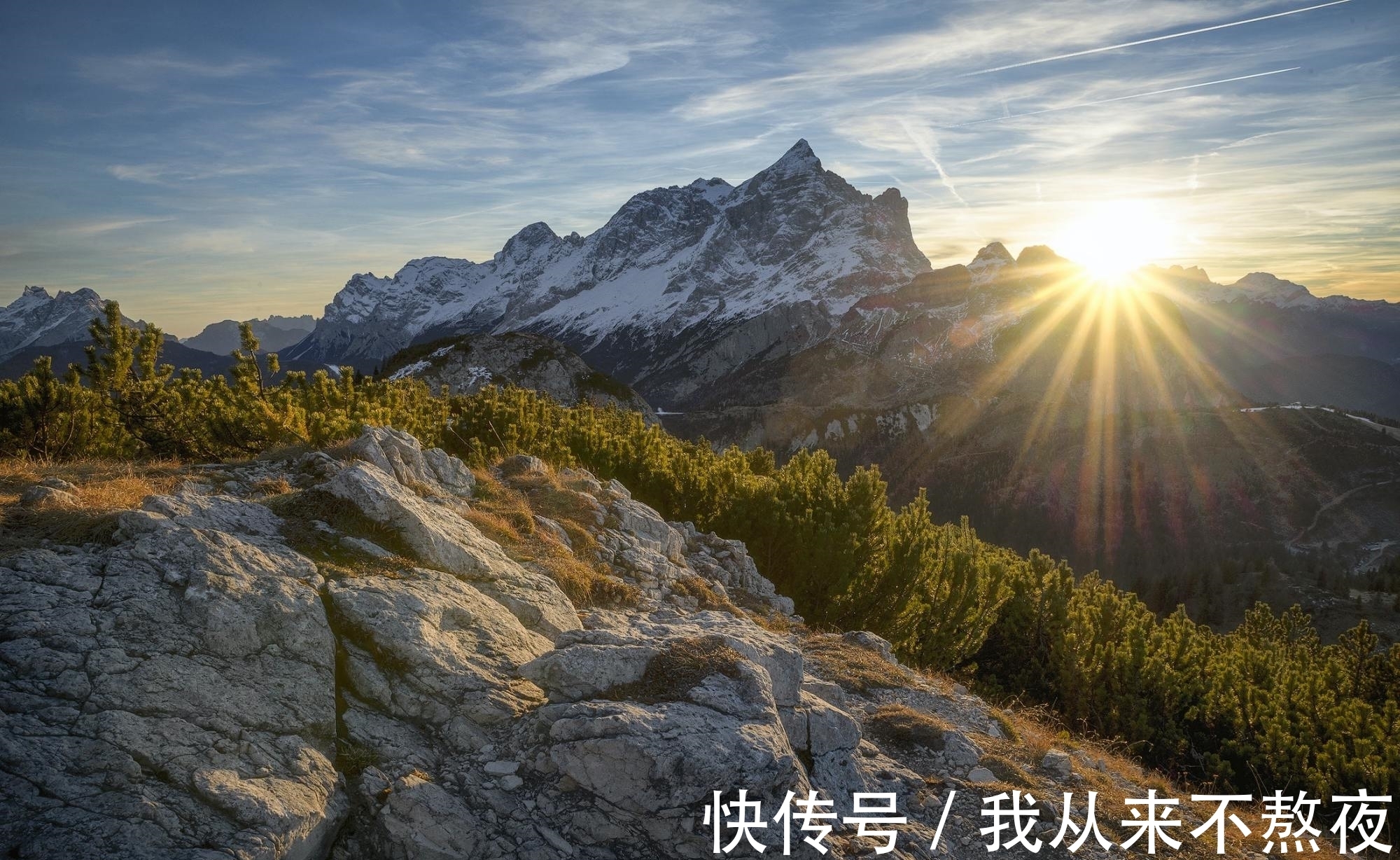 送别诗$王维很经典的一首送别诗,短短28字流传至今,沈德潜:另有深意