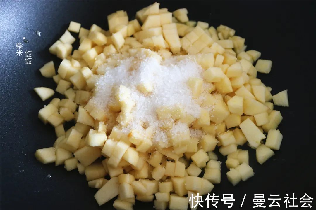 一日三餐|苹果换一种吃法，两口一个酥掉渣，孩子特别喜欢，太好吃了