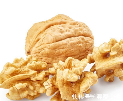 心脑血管|核桃早上吃还是晚上吃好,很多人都弄错了,现在知道还不算晚!