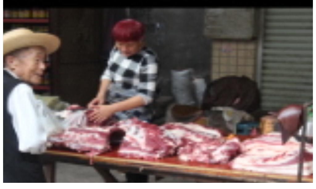 鱼肉|为何摔了一跤就会骨折？人到50岁，这3种肉要舍得吃，别太节省了