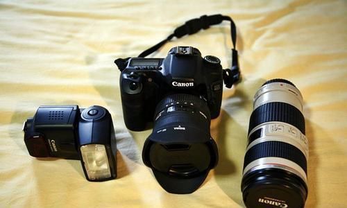 就越|华为高管一起开怼小米一亿像素，小米回应友商紧张了