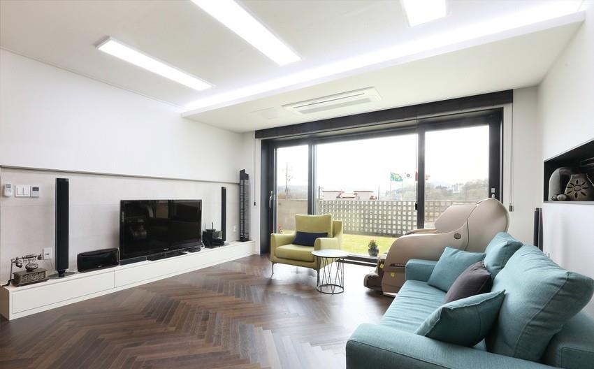 西厨|打拼30年,奖励一套337㎡别墅,门前大院子好享受,退休生活惬意