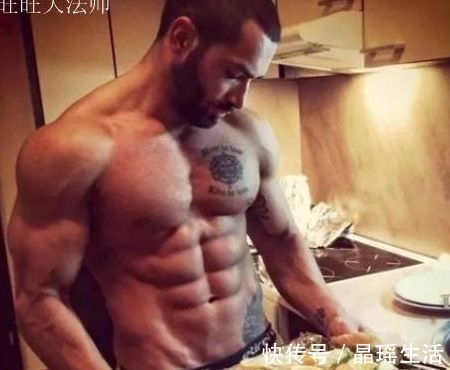 胸肌|天天去健身房,为什么胸肌还是不饱满很多人犯了这5个错误