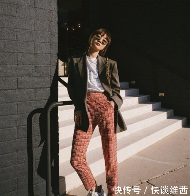 裙子|天凉了，裙子就收起来吧！今秋流行“薄西装+直筒裤”，洋气显瘦