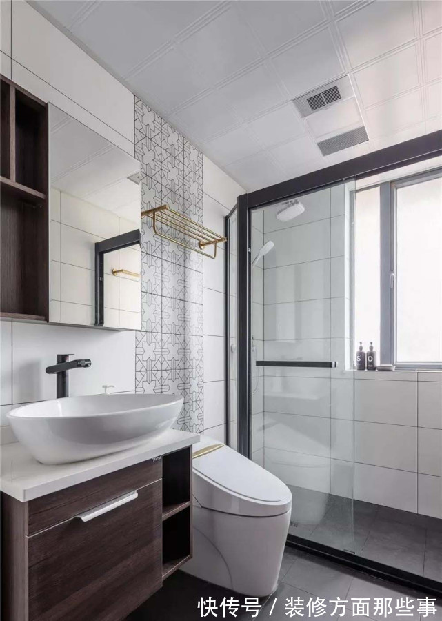 原木风|93平混搭风三居室,将原木风厨房融合到了设计中