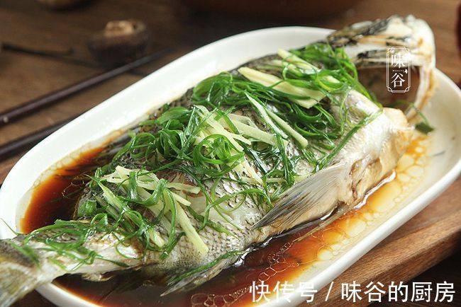 金针菇|建议中老年人,不管有钱没钱,多吃这5种食物,营养美味身体棒