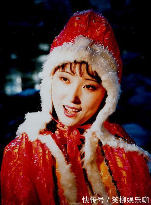 尤三姐$浪荡子薛蟠的一个动作出卖了林黛玉的长相？