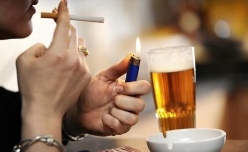 大鱼大肉并非是血栓的“祸首”,这2物才要忌口,再好吃也要忍住